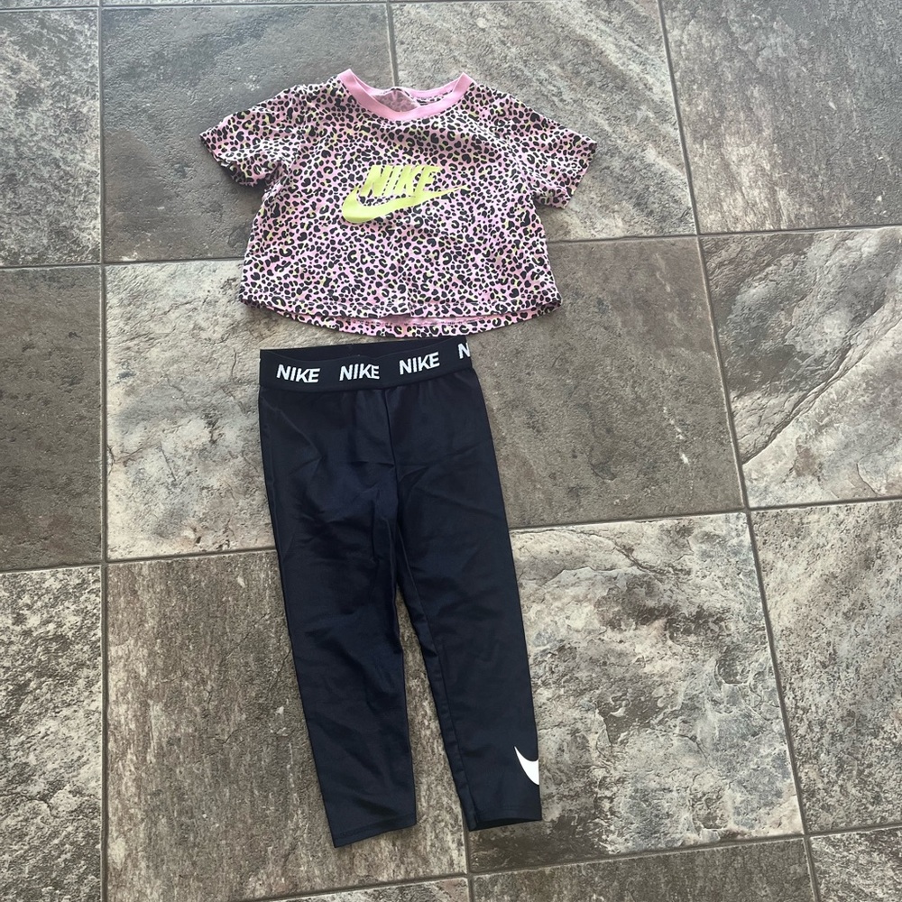 4T Girls Nike Set